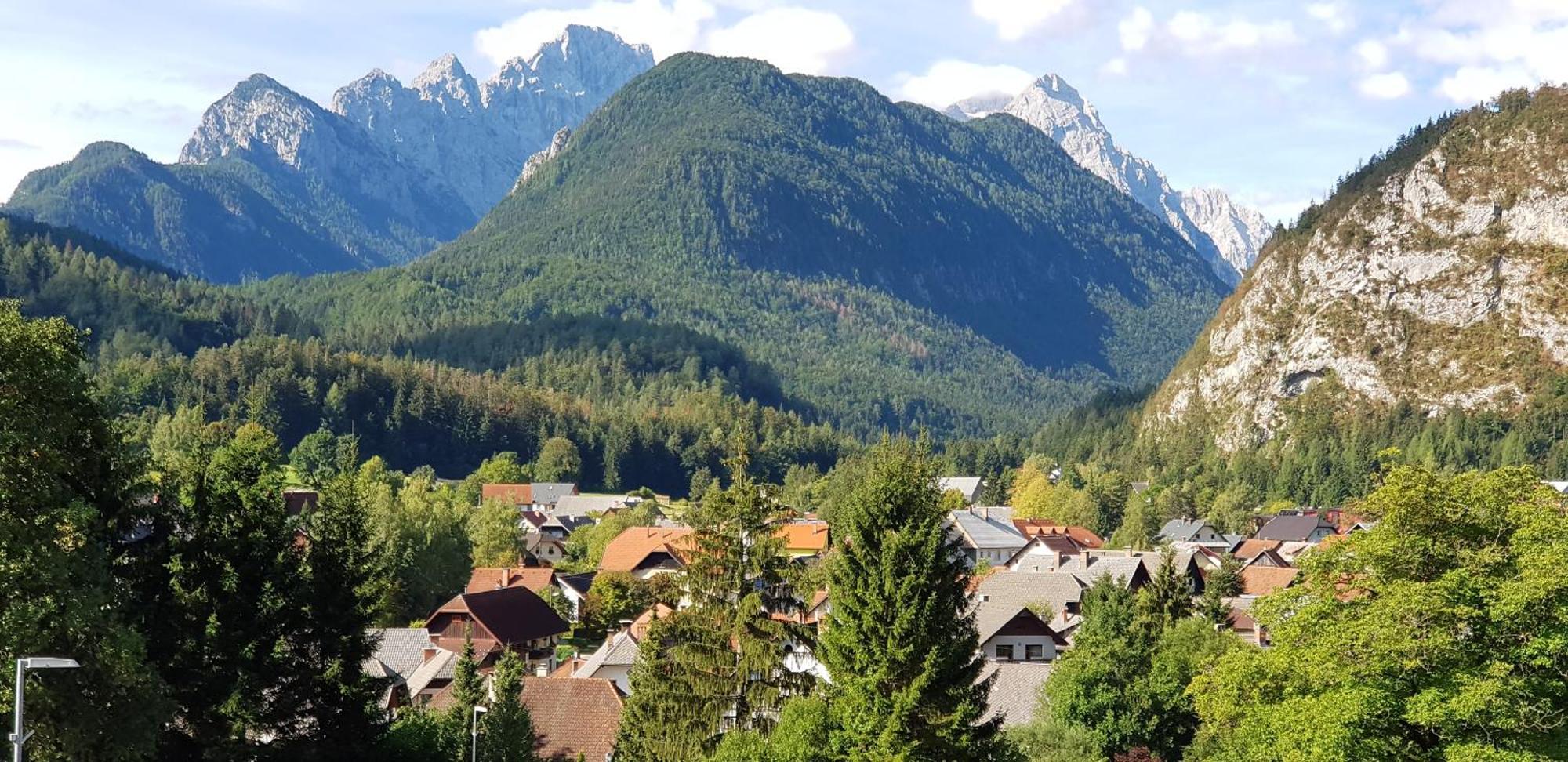 Zajcek Apartma Mojstrana Buitenkant foto